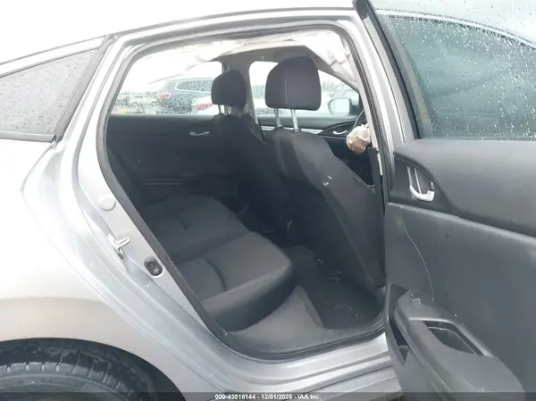 19XFC2F65KE041825 2019 HONDA CIVIC - Image 8
