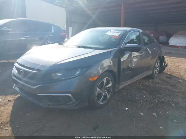 19XFC2F66KE000376 2019 HONDA CIVIC - Image 2