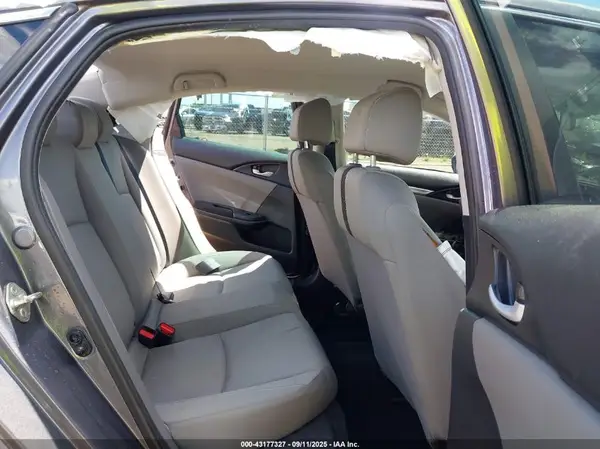 19XFC2F66KE008915 2019 HONDA CIVIC - Image 8