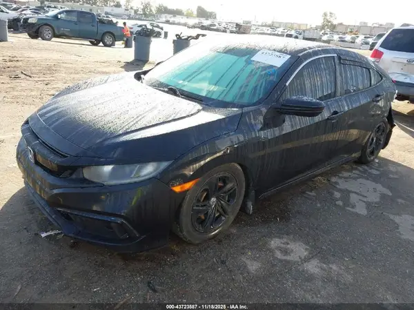 19XFC2F66KE018943 2019 HONDA CIVIC - Image 2