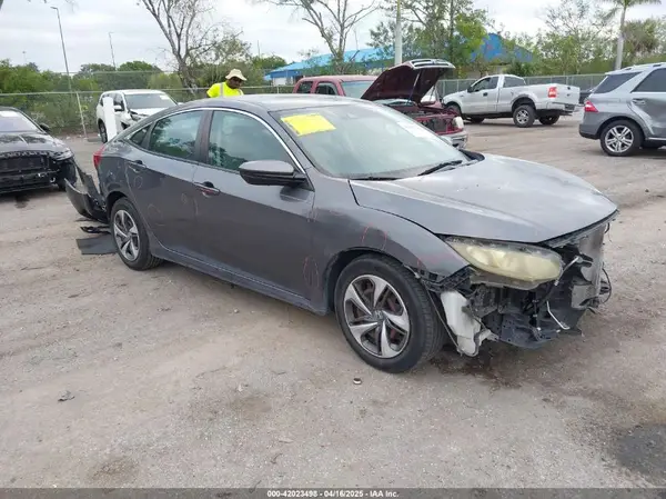 19XFC2F66KE024399 2019 HONDA CIVIC - Image 1