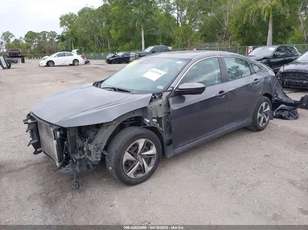 19XFC2F66KE024399 2019 HONDA CIVIC - Image 2
