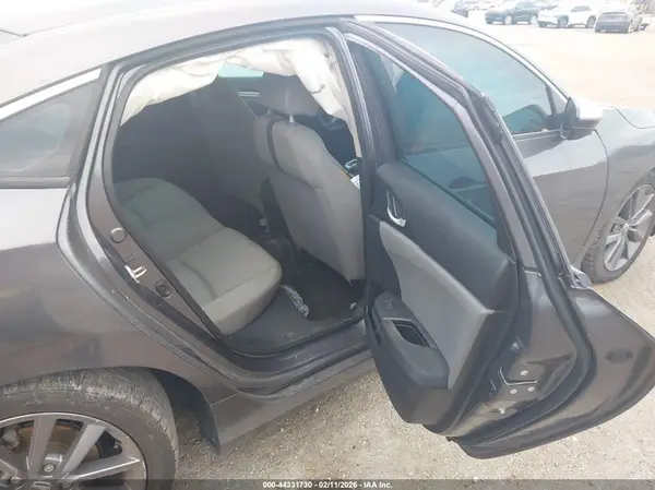 19XFC2F66KE206829 2019 HONDA CIVIC - Image 8