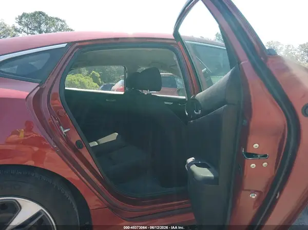19XFC2F66KE211559 2019 HONDA CIVIC - Image 8