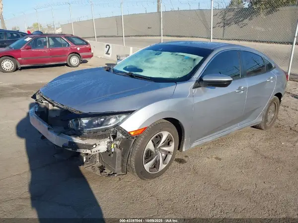 19XFC2F66LE201289 2020 HONDA CIVIC - Image 2