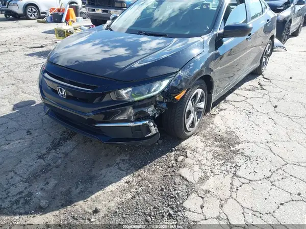 19XFC2F67KE004159 2019 HONDA CIVIC - Image 2