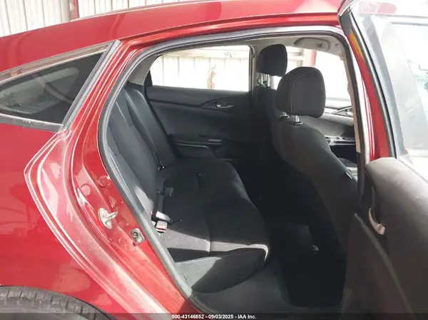 19XFC2F67KE004677 2019 HONDA CIVIC - Image 8