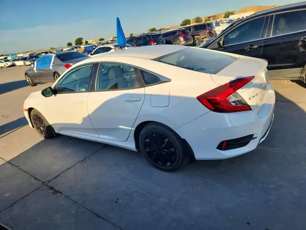 19XFC2F67KE006770 2019 HONDA CIVIC - Image 2