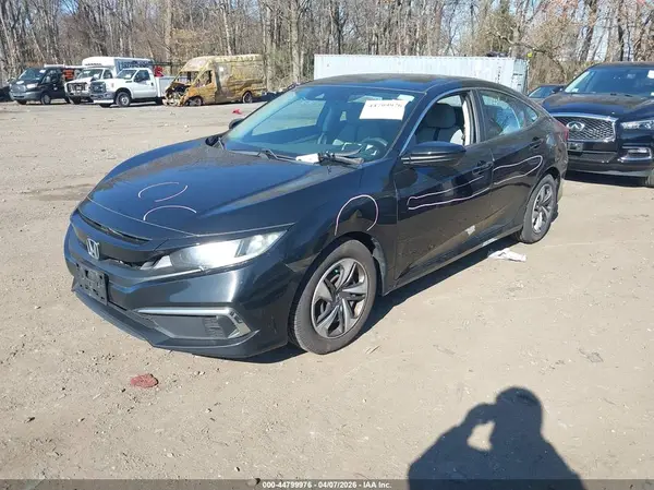 19XFC2F67KE019549 2019 HONDA CIVIC - Image 2