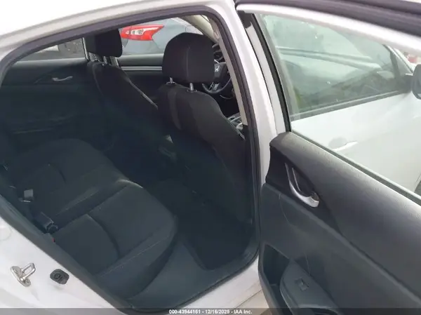 19XFC2F67KE032186 2019 HONDA CIVIC - Image 8