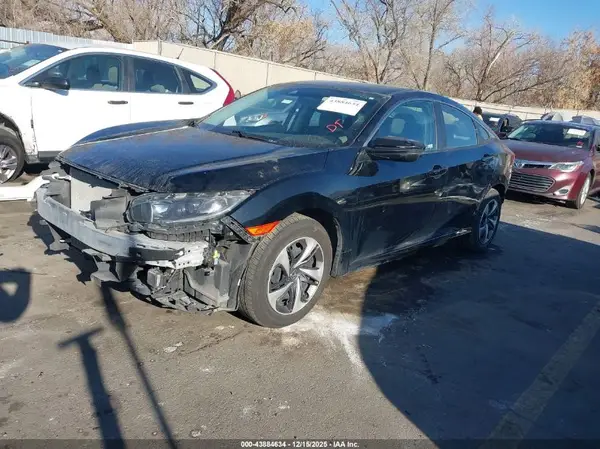 19XFC2F67KE038666 2019 HONDA CIVIC - Image 2