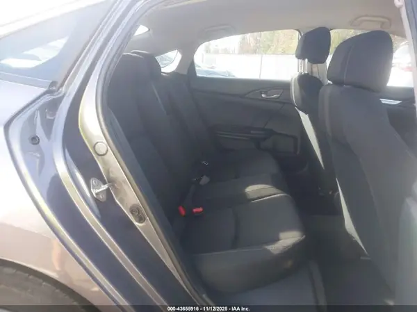 19XFC2F67KE043074 2019 HONDA CIVIC - Image 8