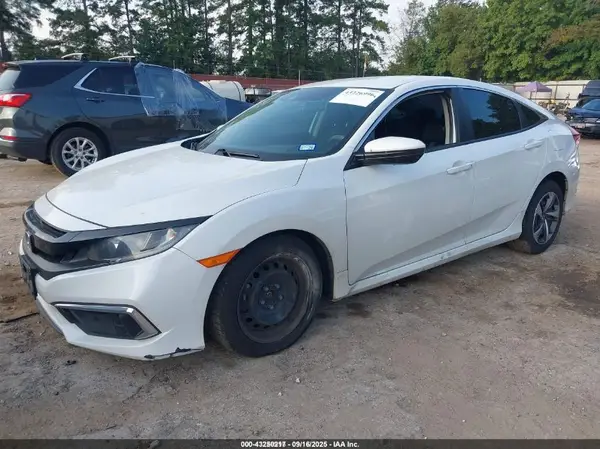 19XFC2F67KE044841 2019 HONDA CIVIC - Image 2