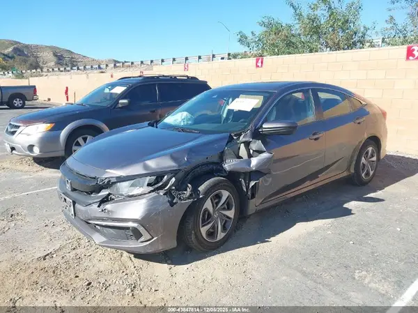 19XFC2F67KE207486 2019 HONDA CIVIC - Image 2