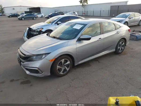 19XFC2F67KE209819 2019 HONDA CIVIC - Image 2
