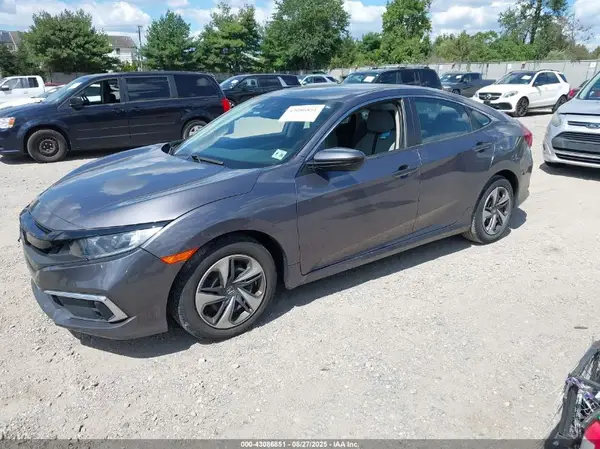 19XFC2F67ME201223 2021 HONDA CIVIC - Image 2