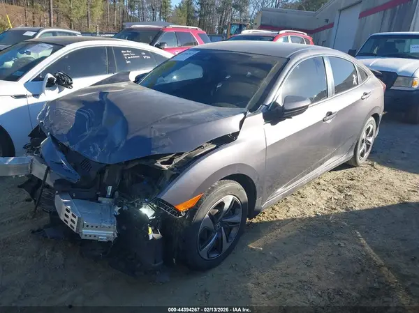 19XFC2F68KE009578 2019 HONDA CIVIC - Image 2