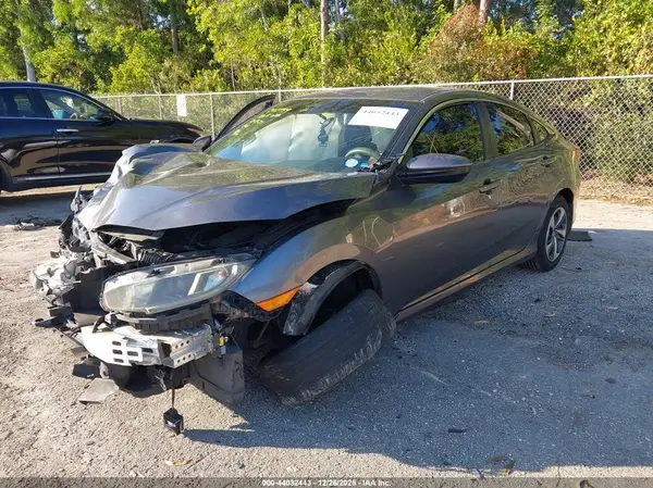 19XFC2F68KE010312 2019 HONDA CIVIC - Image 2
