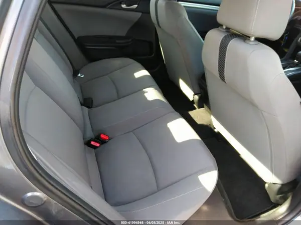 19XFC2F68KE011251 2019 HONDA CIVIC - Image 8