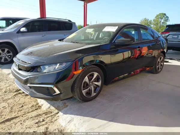 19XFC2F68KE019513 2019 HONDA CIVIC - Image 2