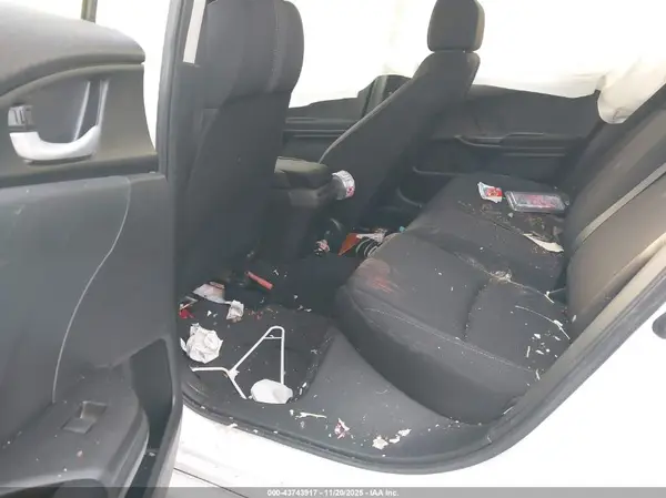 19XFC2F68KE200210 2019 HONDA CIVIC - Image 8