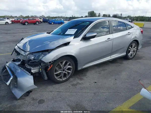 19XFC2F68LE011378 2020 HONDA CIVIC - Image 2
