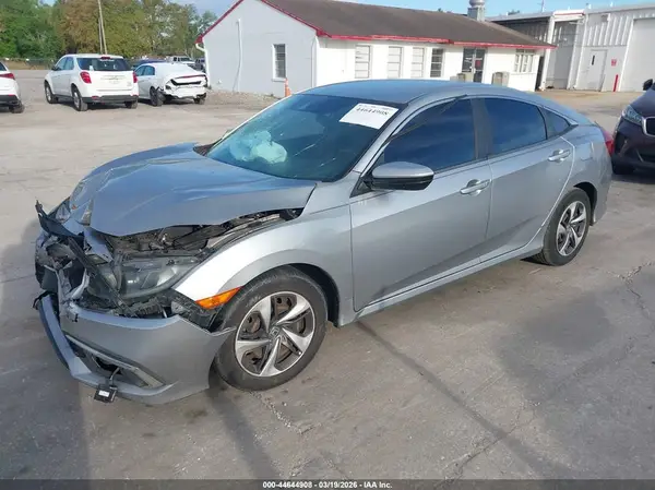 19XFC2F69KE040631 2019 HONDA CIVIC - Image 2