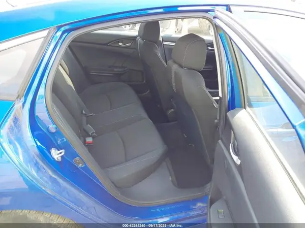 19XFC2F6XJE015915 2018 HONDA CIVIC - Image 8