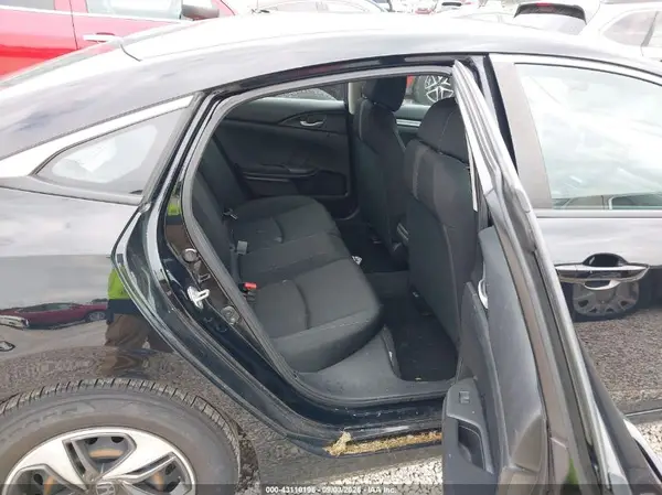 19XFC2F6XKE009937 2019 HONDA CIVIC - Image 8