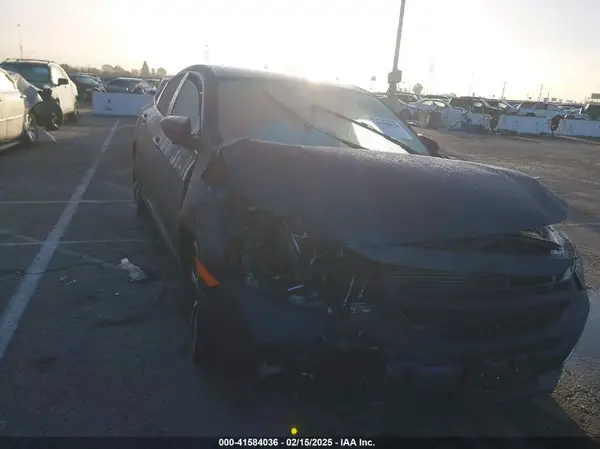 19XFC2F6XKE206039 2019 HONDA CIVIC - Image 1