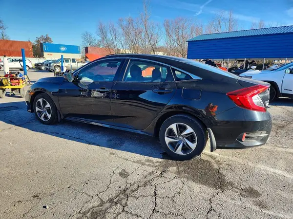 19XFC2F6XLE015934 2020 HONDA CIVIC - Image 2