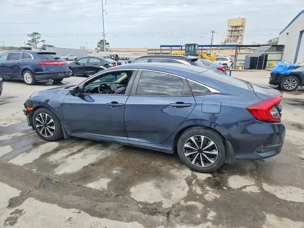 19XFC2F6XLE021569 2020 HONDA CIVIC - Image 2
