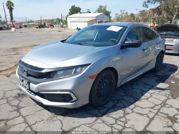 19XFC2F6XLE205930 2020 HONDA CIVIC - Image 2
