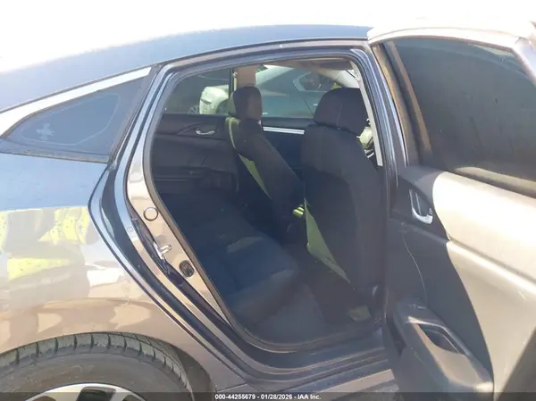19XFC2F70GE002673 2016 HONDA CIVIC - Image 8