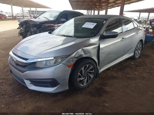 19XFC2F70GE012376 2016 HONDA CIVIC - Image 2