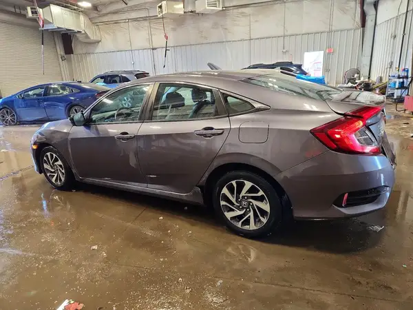 19XFC2F70GE020641 2016 HONDA CIVIC - Image 2