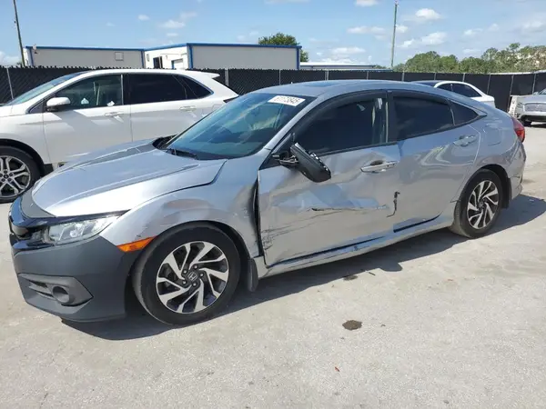 19XFC2F70GE033258 2016 HONDA CIVIC - Image 1