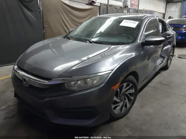 19XFC2F70GE042588 2016 HONDA CIVIC - Image 2