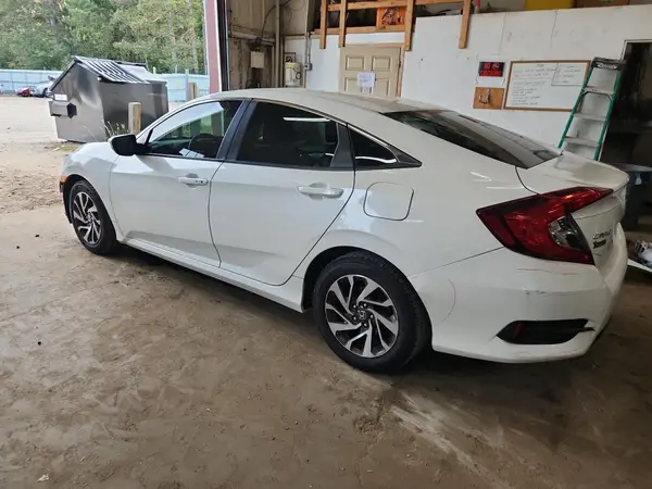 19XFC2F70GE042915 2016 HONDA CIVIC - Image 2