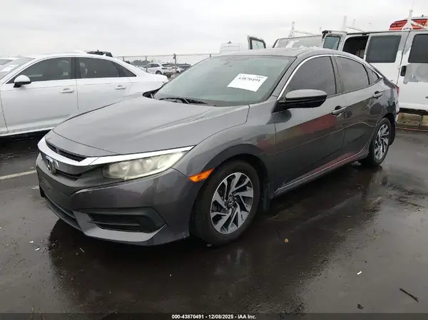 19XFC2F70GE063151 2016 HONDA CIVIC - Image 2