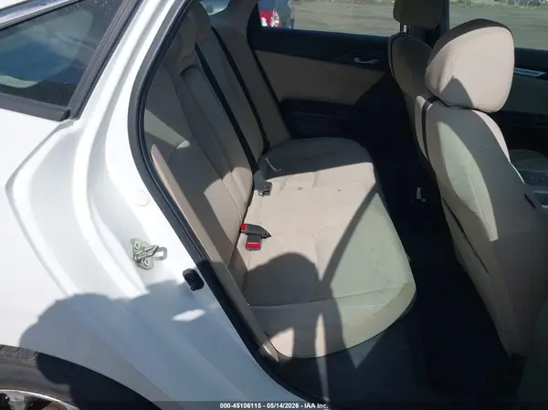 19XFC2F70GE072450 2016 HONDA CIVIC - Image 8