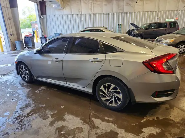 19XFC2F70GE072982 2016 HONDA CIVIC - Image 2