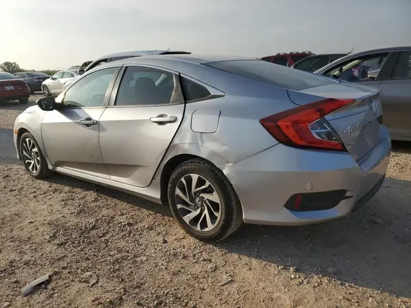 19XFC2F70GE081813 2016 HONDA CIVIC - Image 2