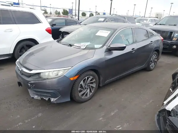 19XFC2F70GE211105 2016 HONDA CIVIC - Image 2