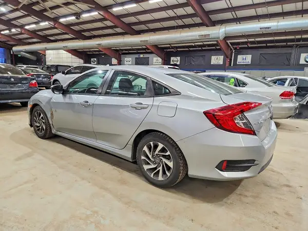 19XFC2F70GE232682 2016 HONDA CIVIC - Image 2