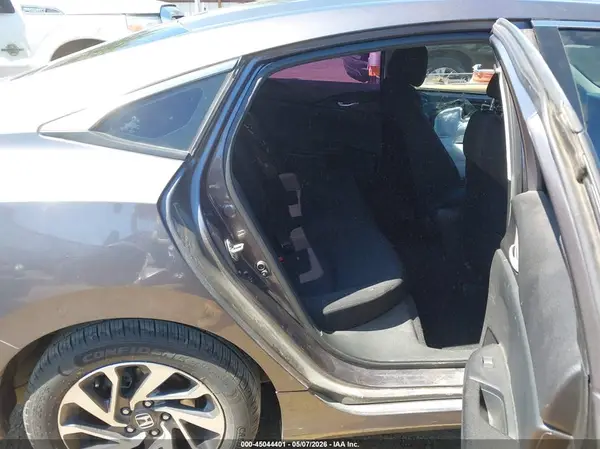 19XFC2F70GE234383 2016 HONDA CIVIC - Image 8