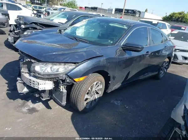 19XFC2F70GE244203 2016 HONDA CIVIC - Image 2