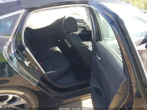 19XFC2F70GE249160 2016 HONDA CIVIC - Image 8