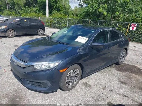 19XFC2F70HE002240 2017 HONDA CIVIC - Image 2
