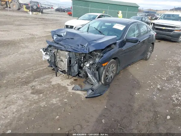 19XFC2F70HE208562 2017 HONDA CIVIC - Image 2